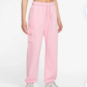 Nike Women's Club Fleece Cargo Pants